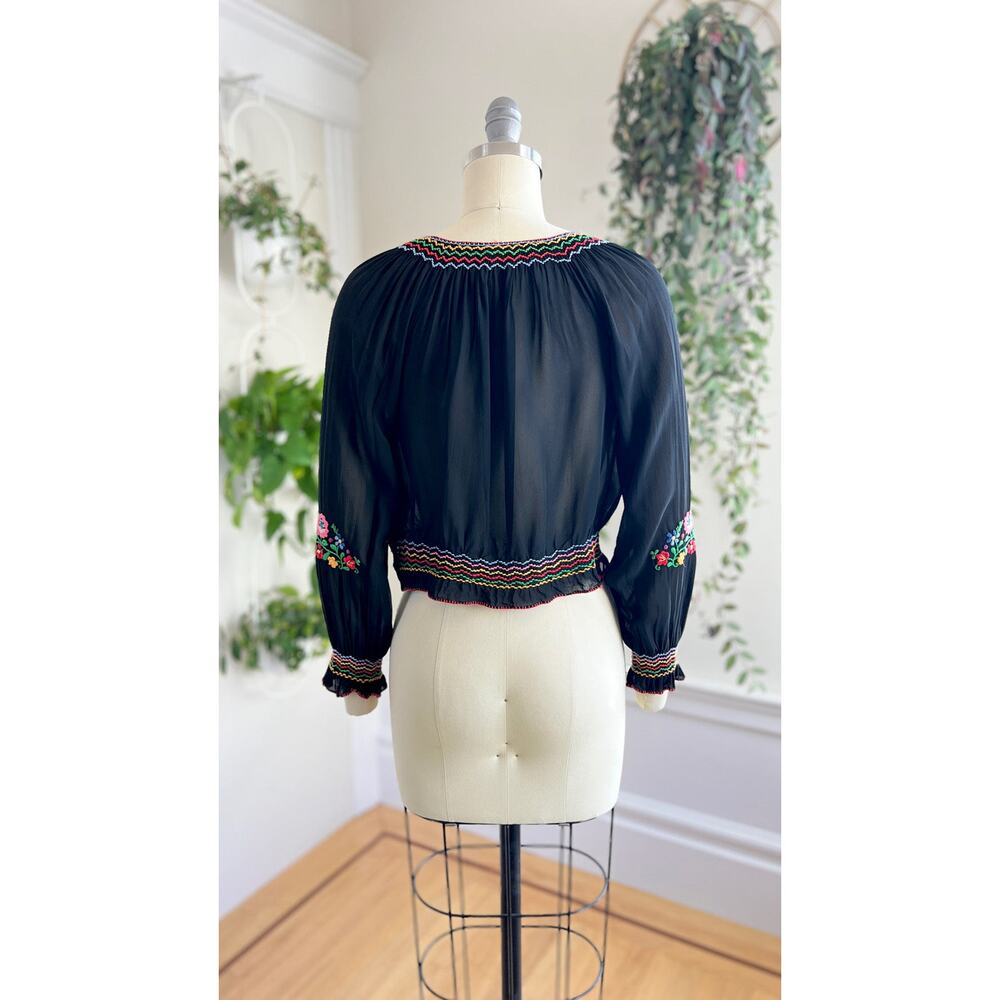 Vintage 1940s Peasant Top 40s Hungarian Floral Embroidered Black Folk Blouse - Picture 7 of 11